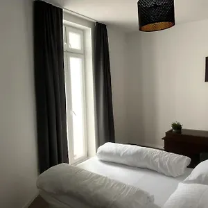 Jaybnb - Geraeumiges Am Hafen Von Apartment