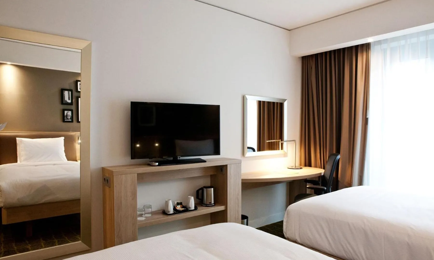 Hampton By Hilton Dortmund Phoenix See Germany