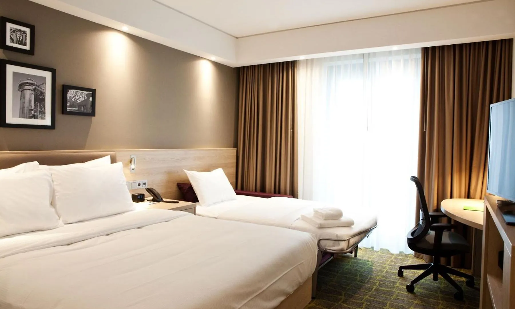 Hampton By Hilton Dortmund Phoenix See 3*,  Germany