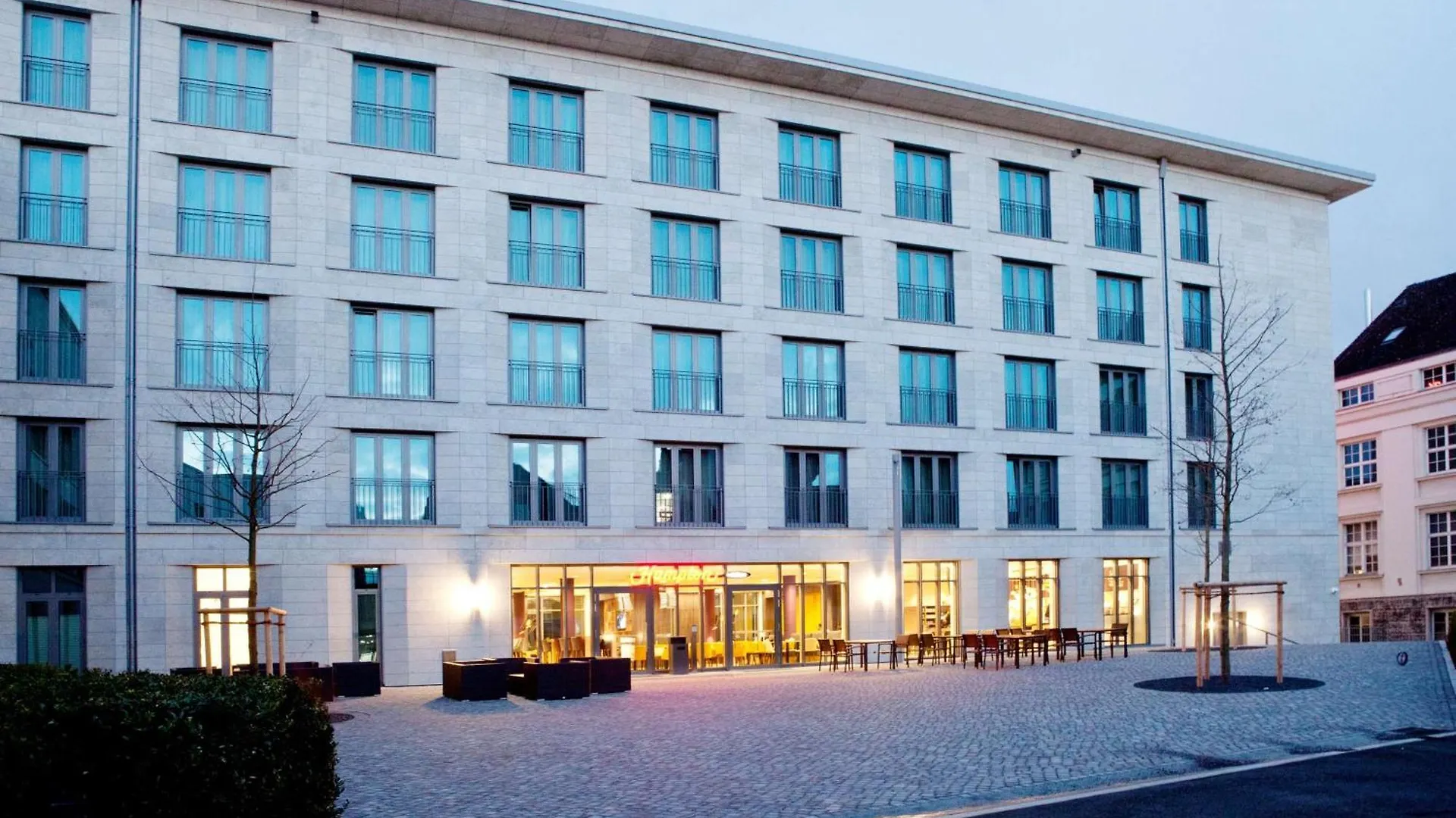 Hotel Hampton By Hilton Dortmund Phoenix See