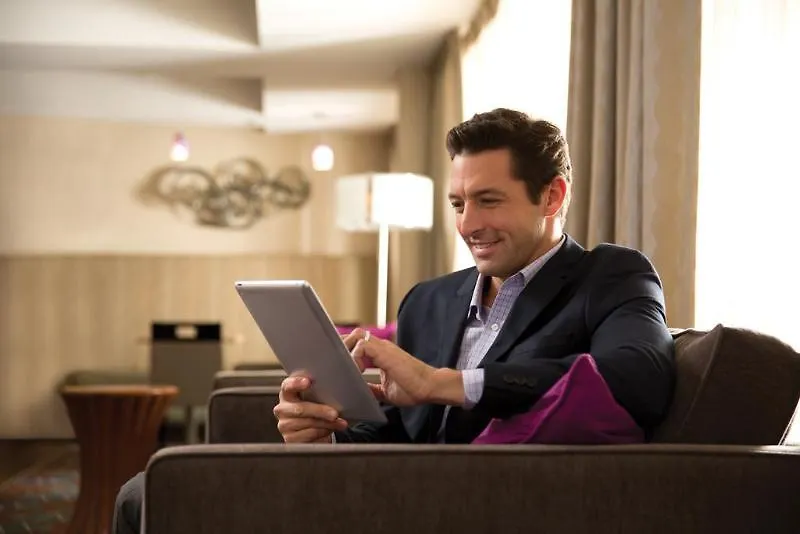 Hotel Hampton By Hilton Dortmund Phoenix See