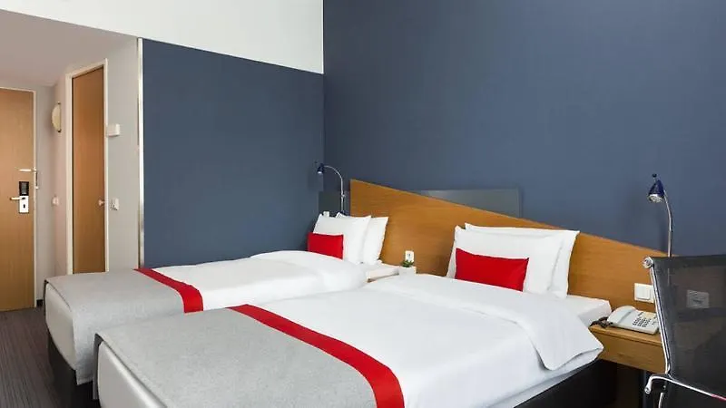 Hampton By Hilton Dortmund Phoenix See 3*,